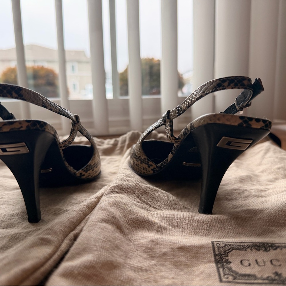 Gucci Beige and Black Python-Print Slingback Pumps - image 6